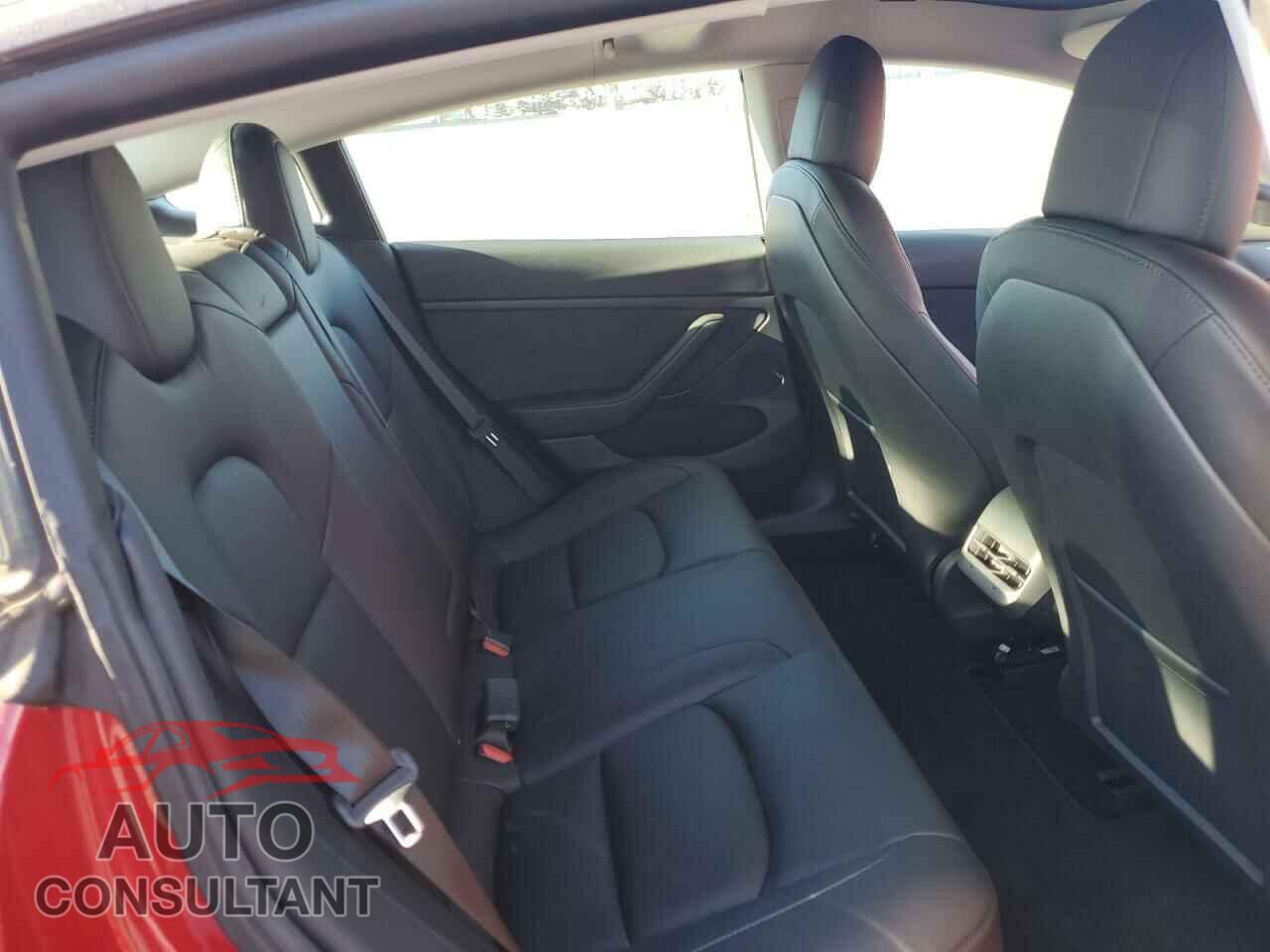 TESLA MODEL 3 2021 - 5YJ3E1EB2MF009238