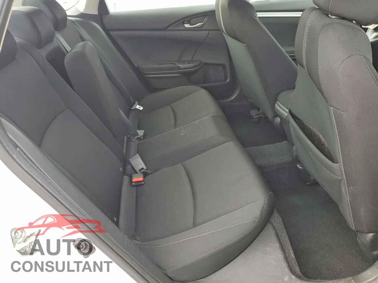 HONDA CIVIC 2018 - 19XFC2F77JE201355
