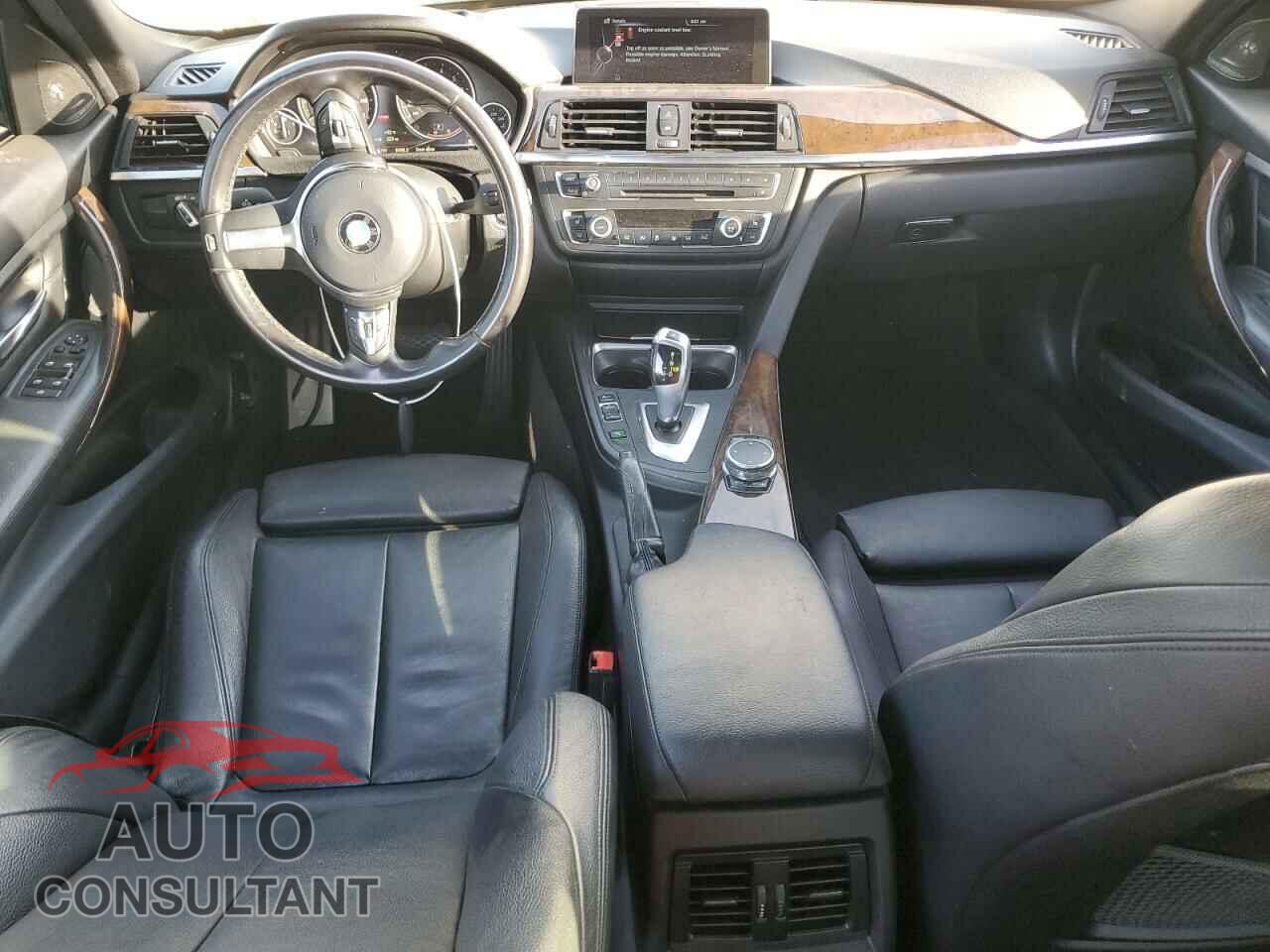 BMW 3 SERIES 2015 - WBA3C1C53FK120760
