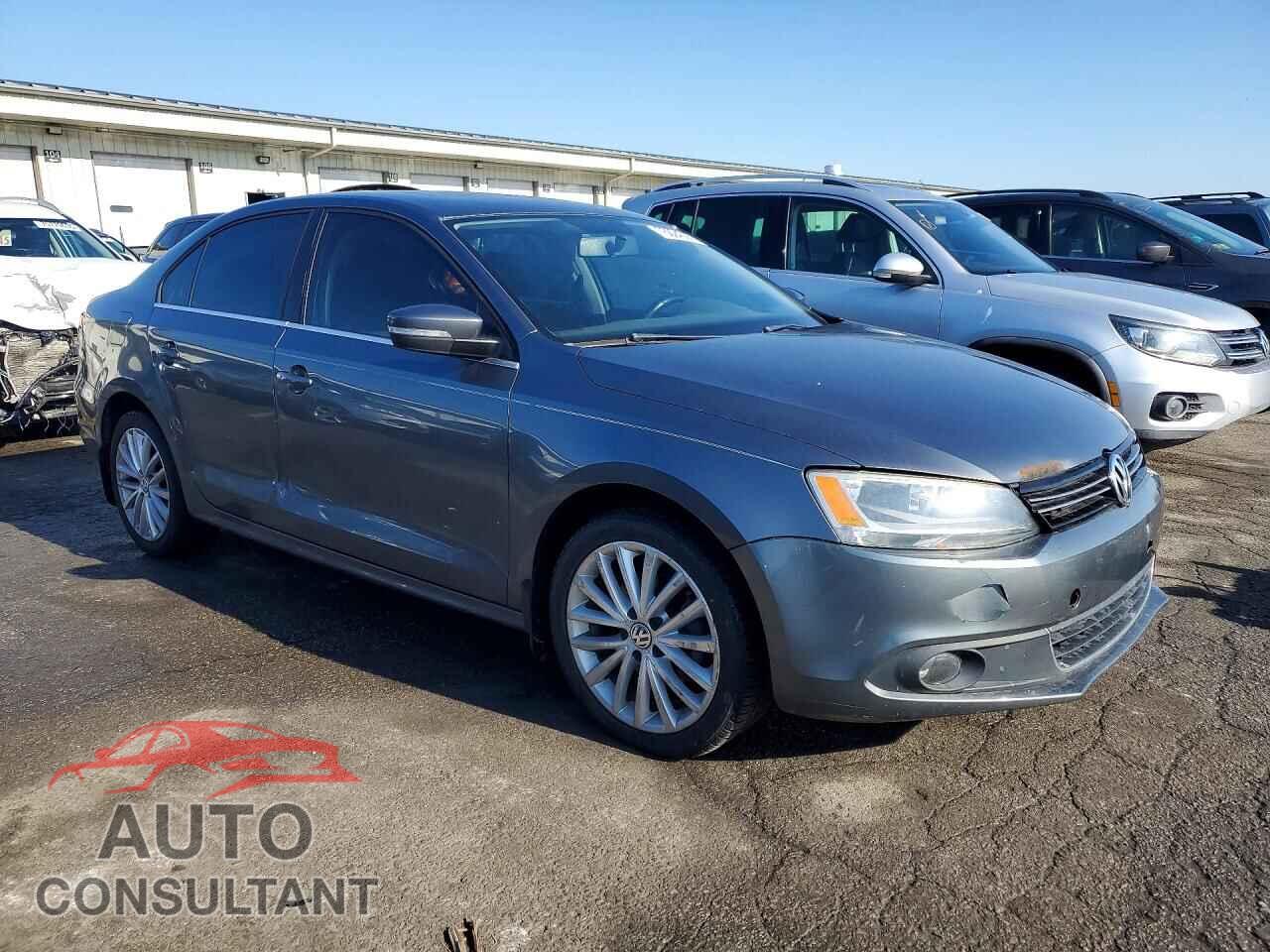 VOLKSWAGEN JETTA 2013 - 3VWLL7AJ6DM378098