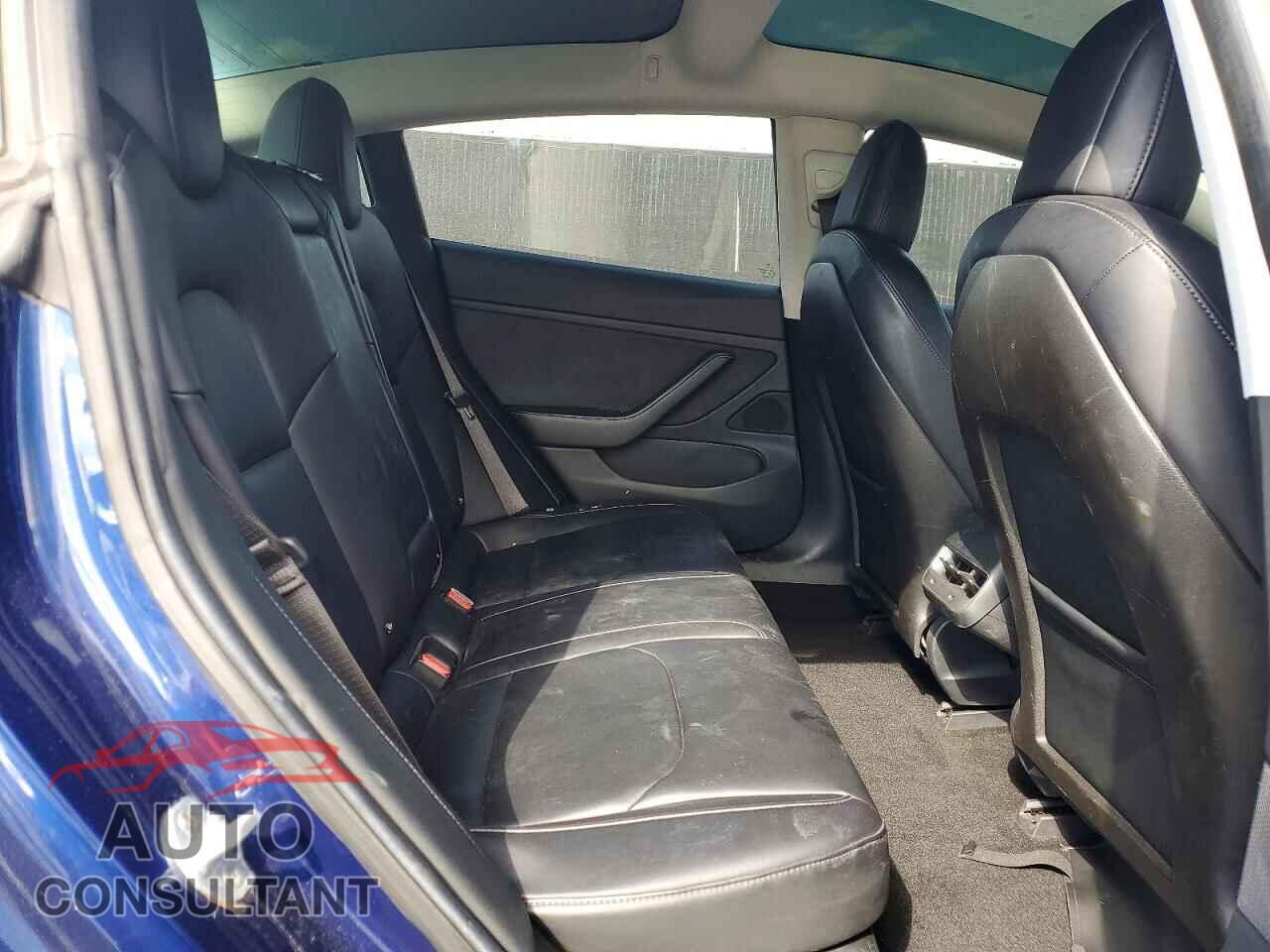 TESLA MODEL 3 2018 - 5YJ3E1EA2JF011123