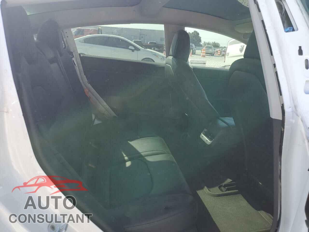 TESLA MODEL 3 2018 - 5YJ3E1EA6JF005664