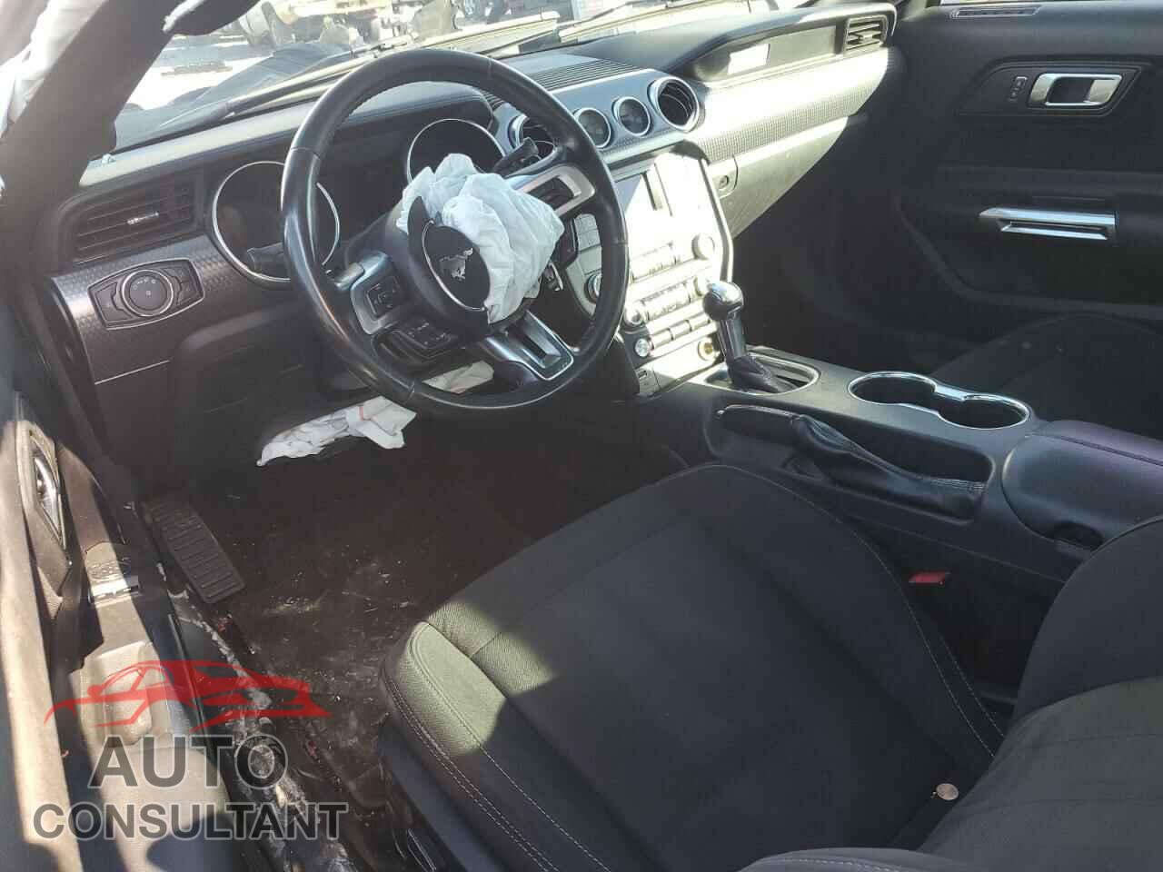 FORD MUSTANG 2019 - 1FA6P8CF1K5120082