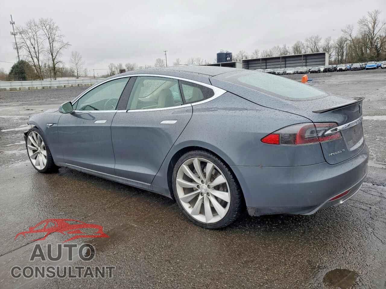 TESLA MODEL S 2013 - 5YJSA1DP3DFP14845