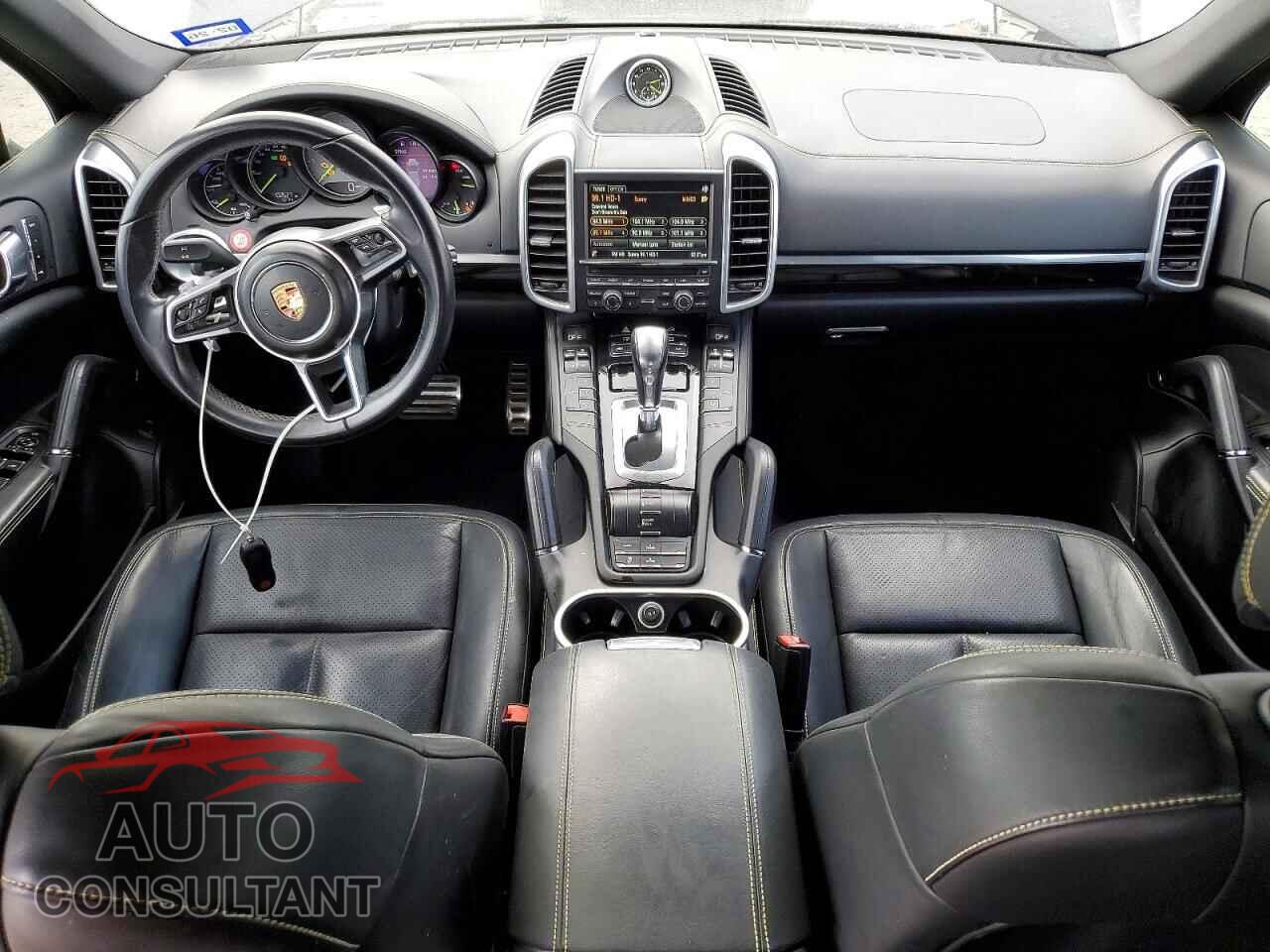 PORSCHE CAYENNE 2016 - WP1AE2A26GLA17720