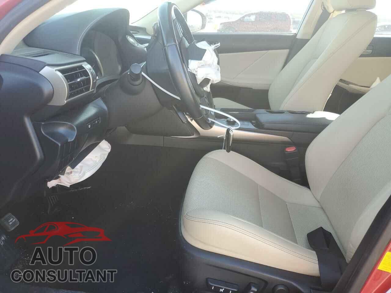 LEXUS IS 2016 - JTHBA1D20G5014953