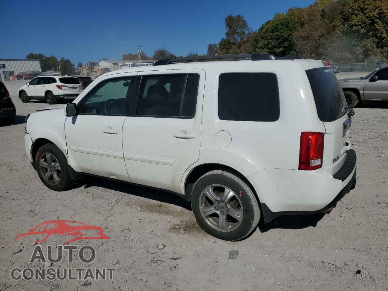 HONDA PILOT 2015 - 5FNYF4H46FB005665