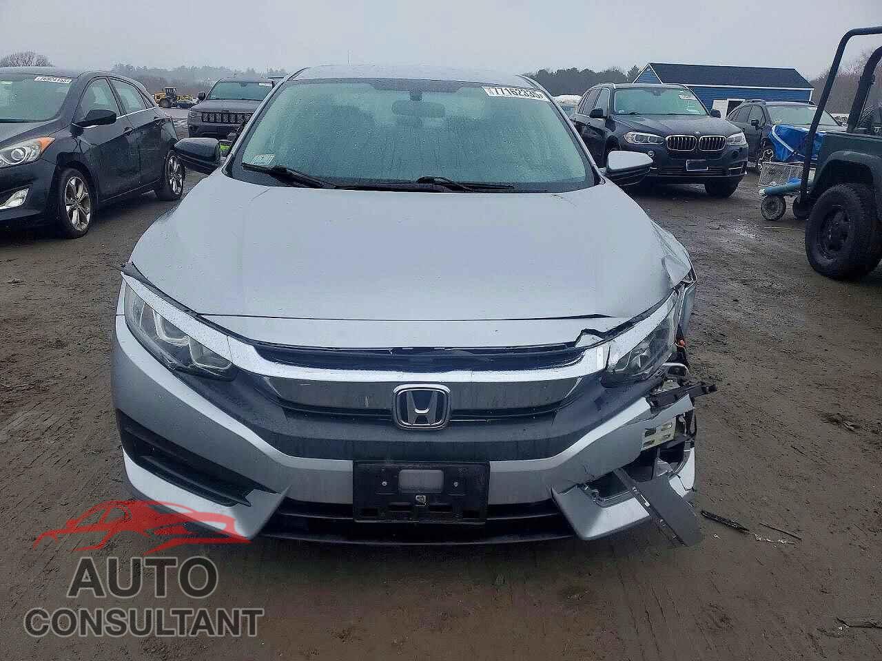 HONDA CIVIC 2017 - 19XFC2F55HE215117