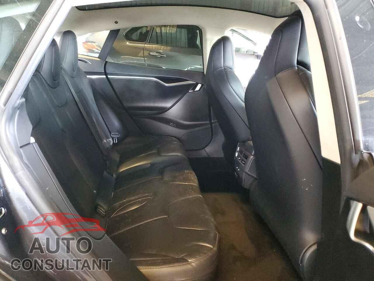 TESLA MODEL S 2017 - 5YJSA1E11HF207300