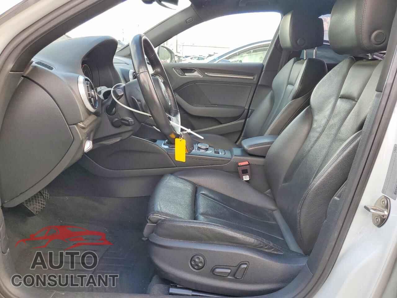 AUDI A3 2017 - WAUTPBFF6HA140248