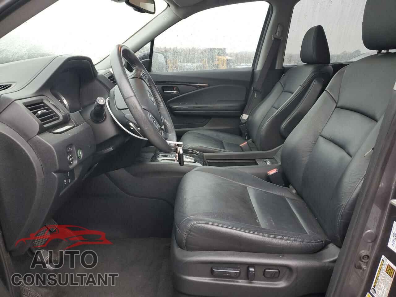 HONDA PILOT 2016 - 5FNYF5H95GB017647