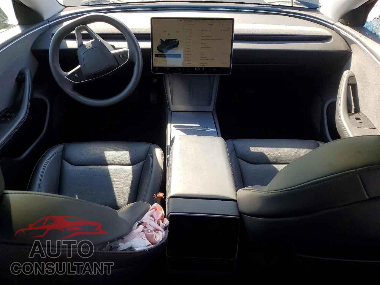 TESLA MODEL 3 2024 - 5YJ3E1EA6RF744206