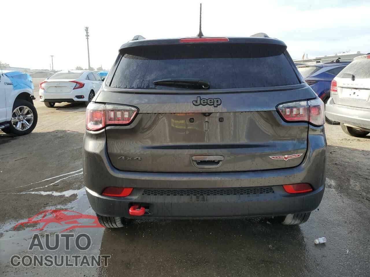 JEEP COMPASS 2018 - 3C4NJDDB9JT451034