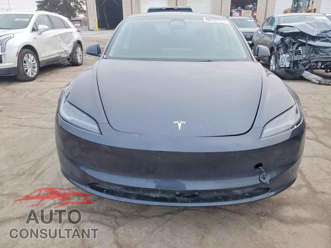 TESLA MODEL 3 2024 - 5YJ3E1EA7RF748507