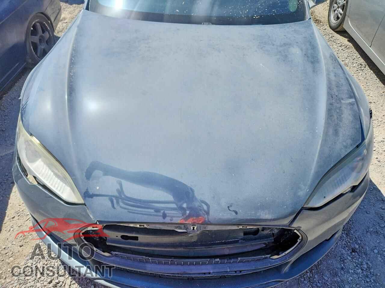 TESLA MODEL S 2013 - 5YJSA1CN4DFP08813
