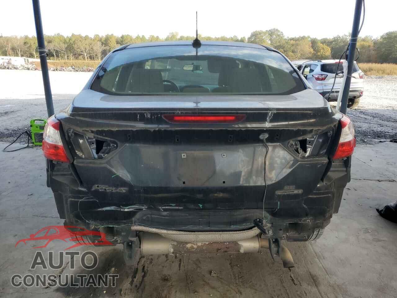 FORD FOCUS 2013 - 1FADP3F25DL274845
