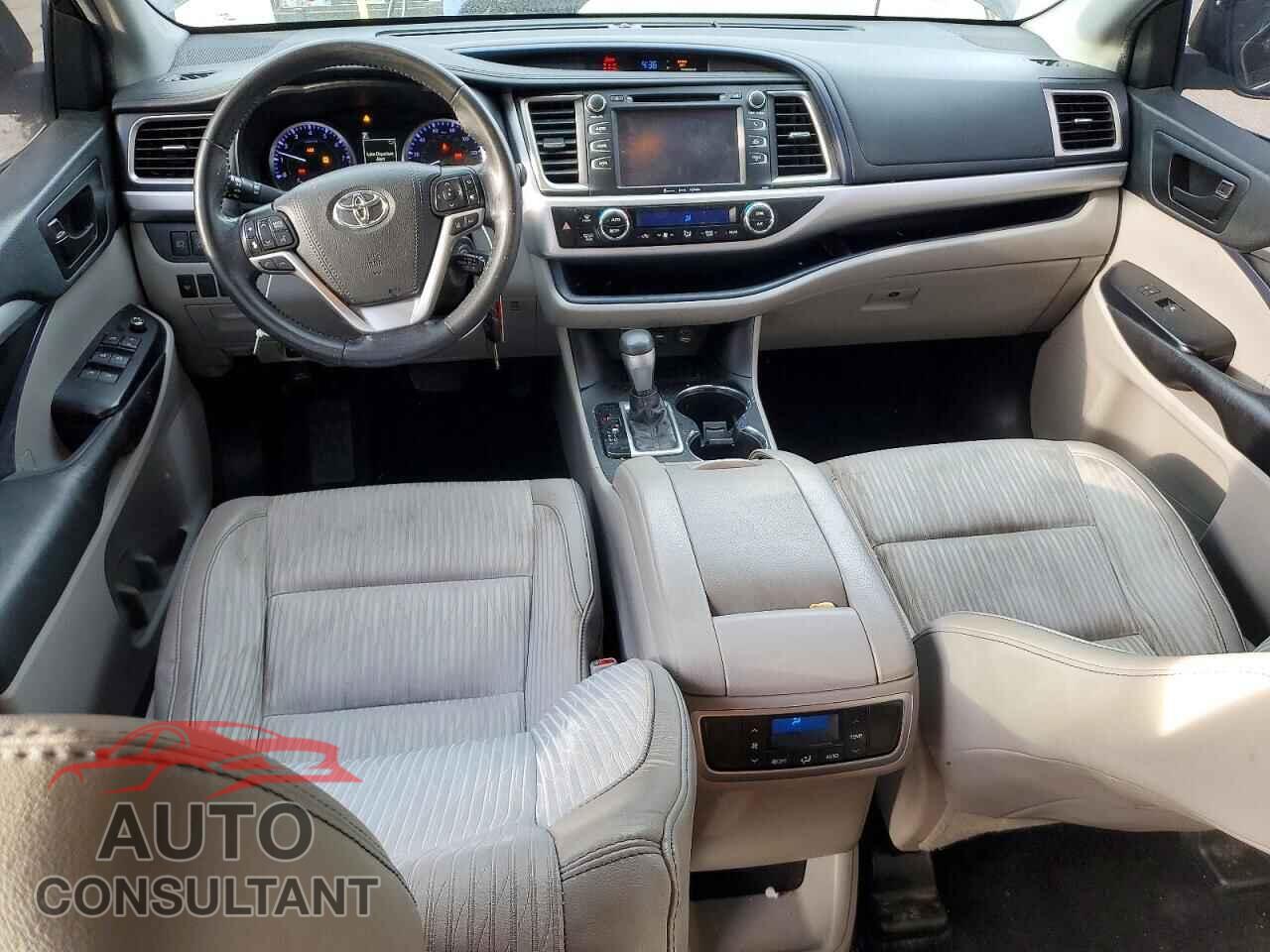 TOYOTA HIGHLANDER 2019 - 5TDZZRFH9KS348152