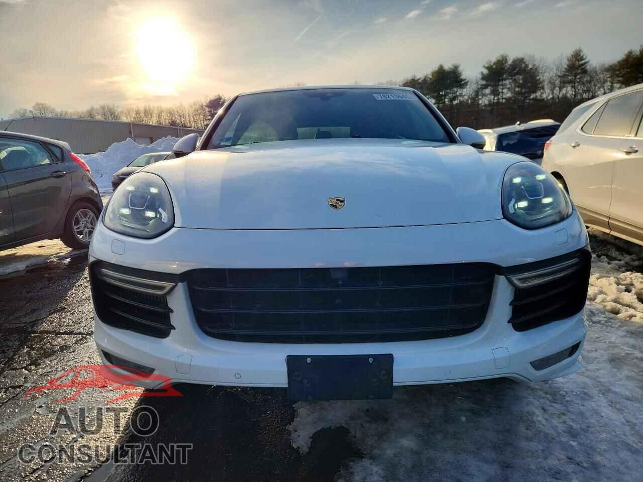 PORSCHE CAYENNE 2017 - WP1AD2A20HLA83877