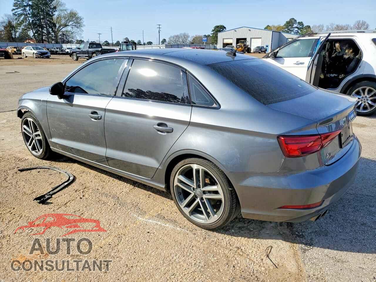 AUDI A3 2019 - WAUAUGFF9KA084875
