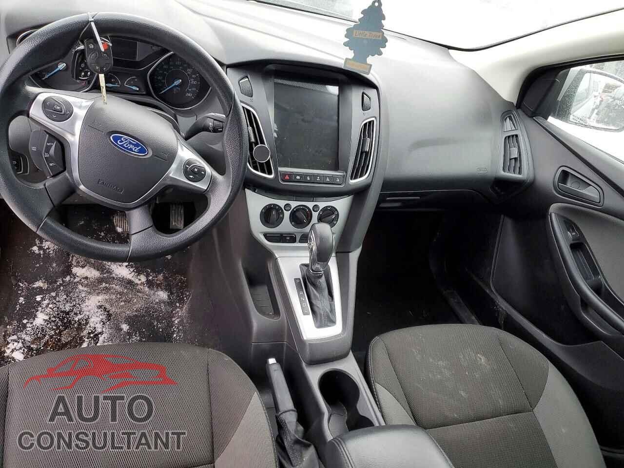 FORD FOCUS 2012 - 1FAHP3F22CL459175