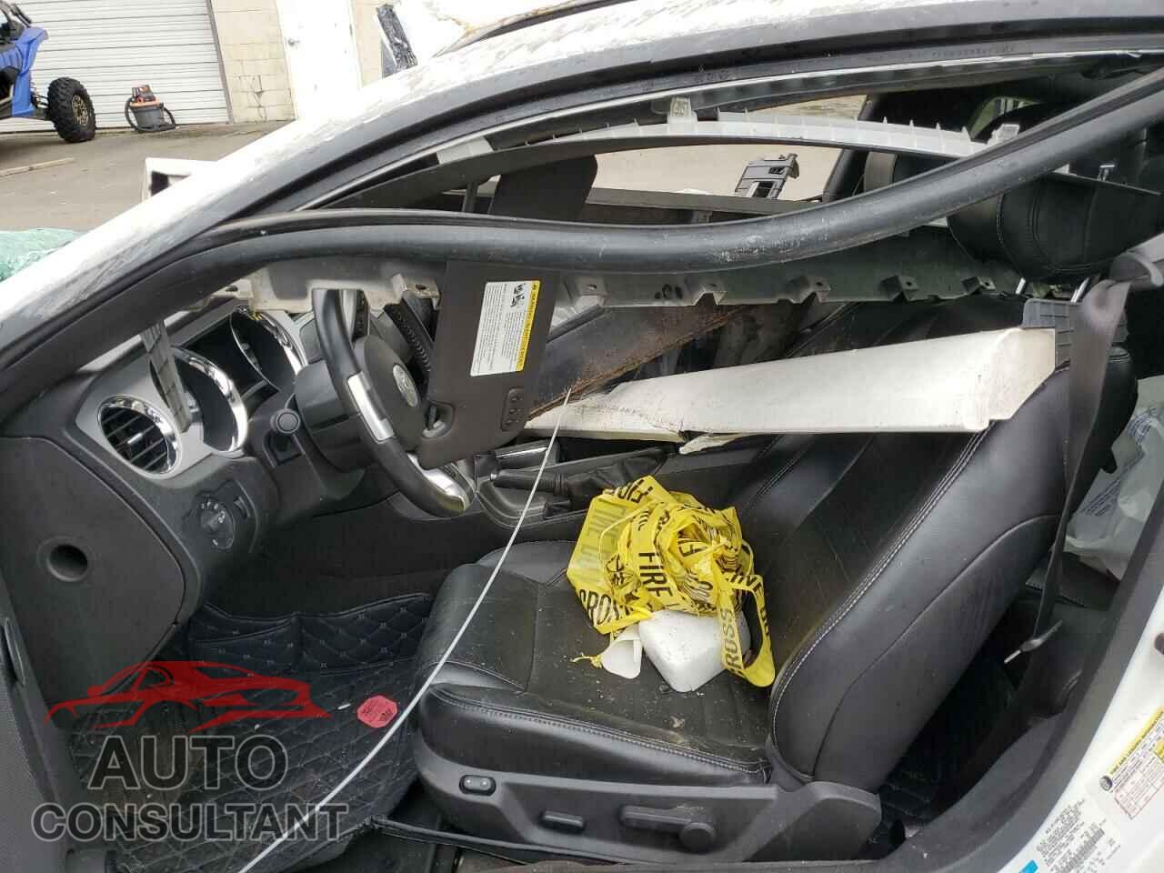 FORD MUSTANG 2013 - 1ZVBP8CF4D5255310