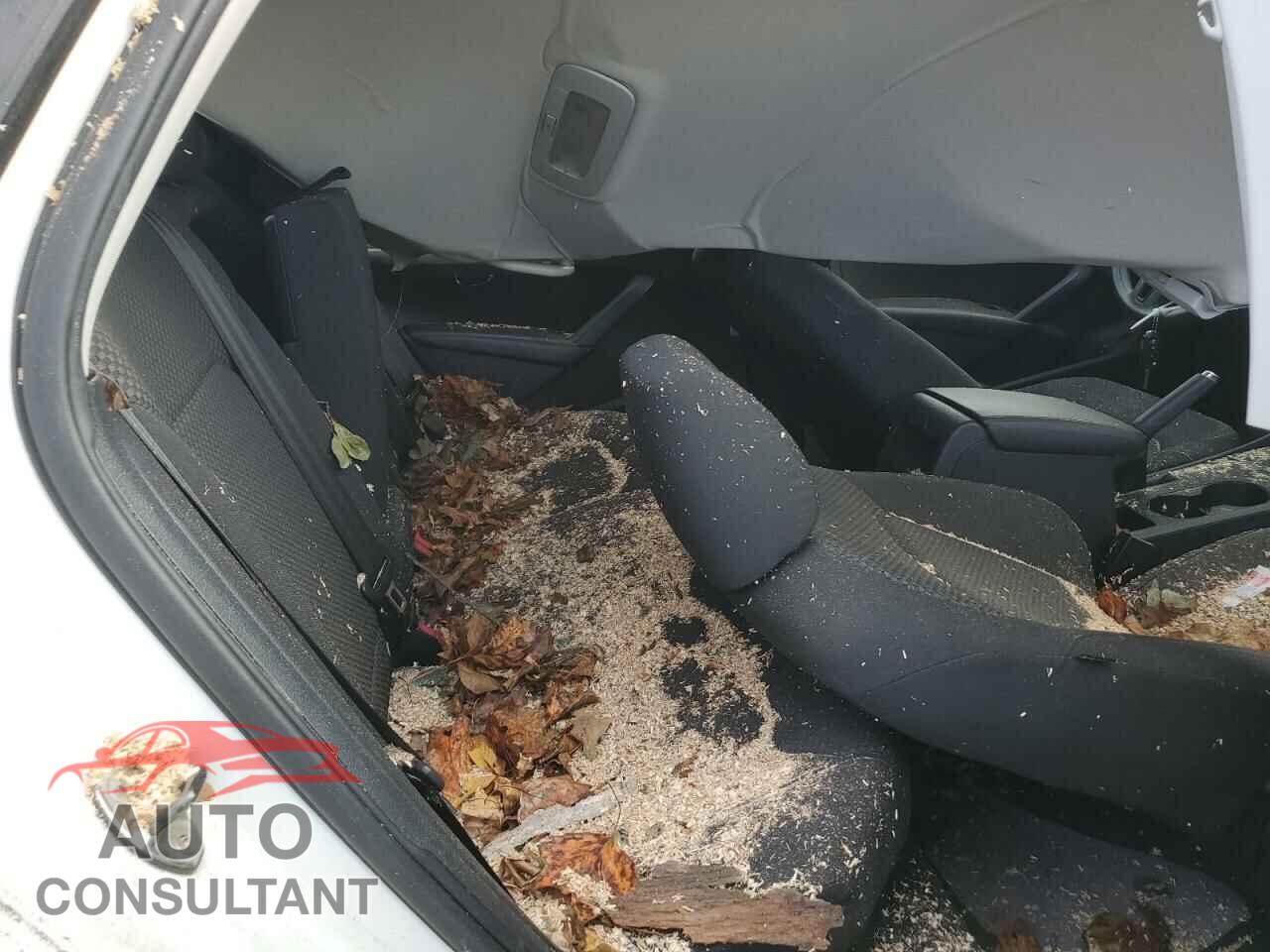 VOLKSWAGEN PASSAT 2012 - 1VWAP7A39CC101667