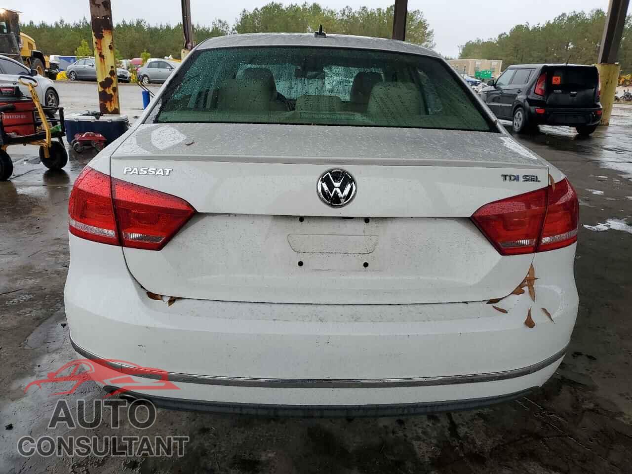 VOLKSWAGEN PASSAT 2014 - 1VWCN7A37EC022127