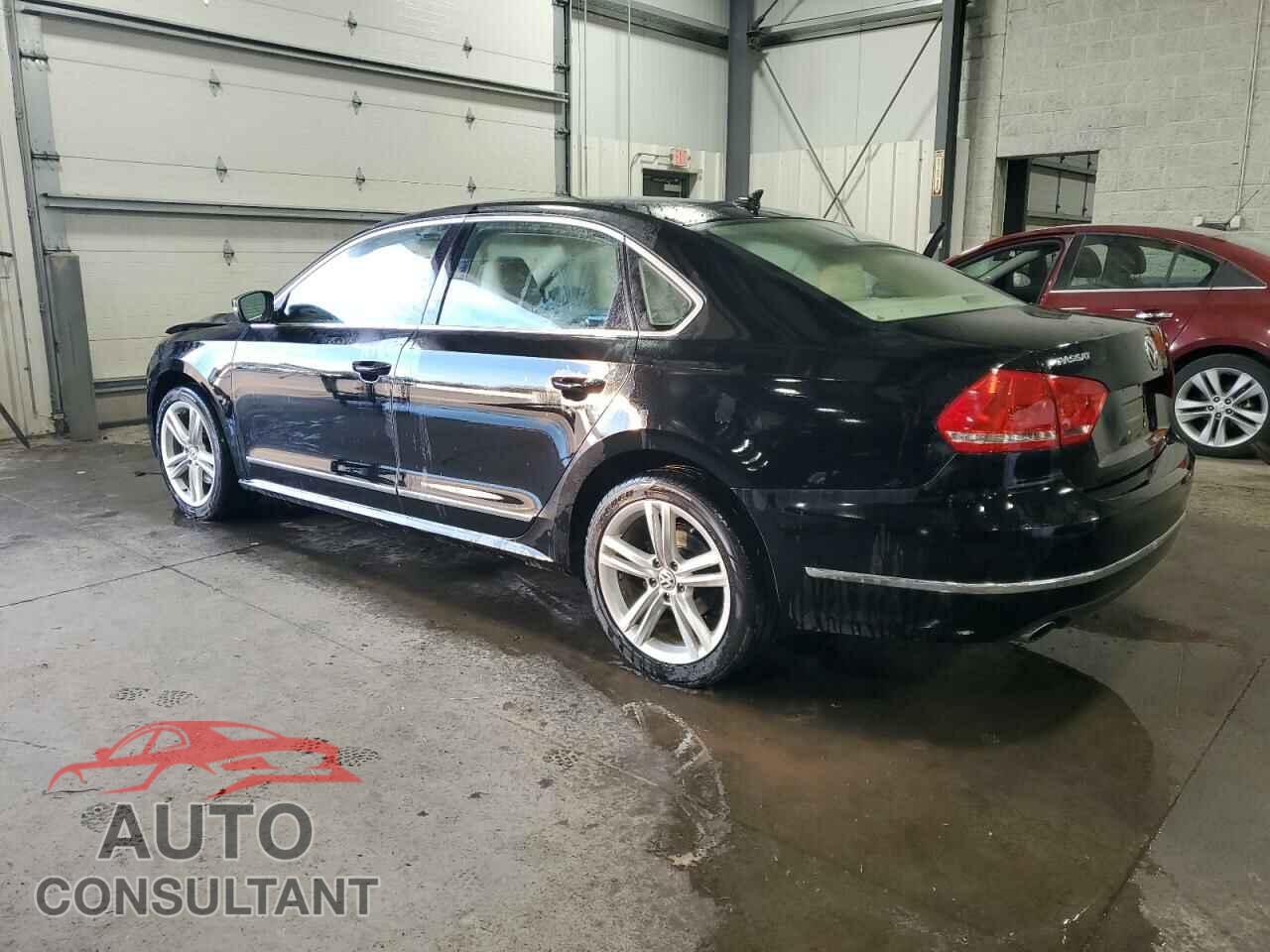VOLKSWAGEN PASSAT 2015 - 1VWCV7A34FC058813