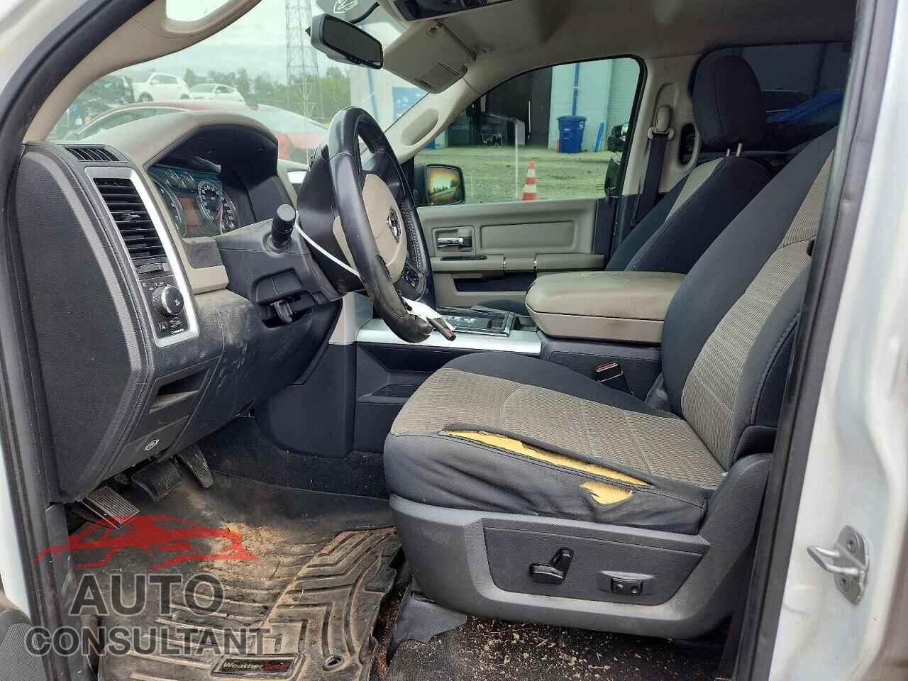 DODGE RAM 1500 2012 - 1C6RD7LT3CS151263