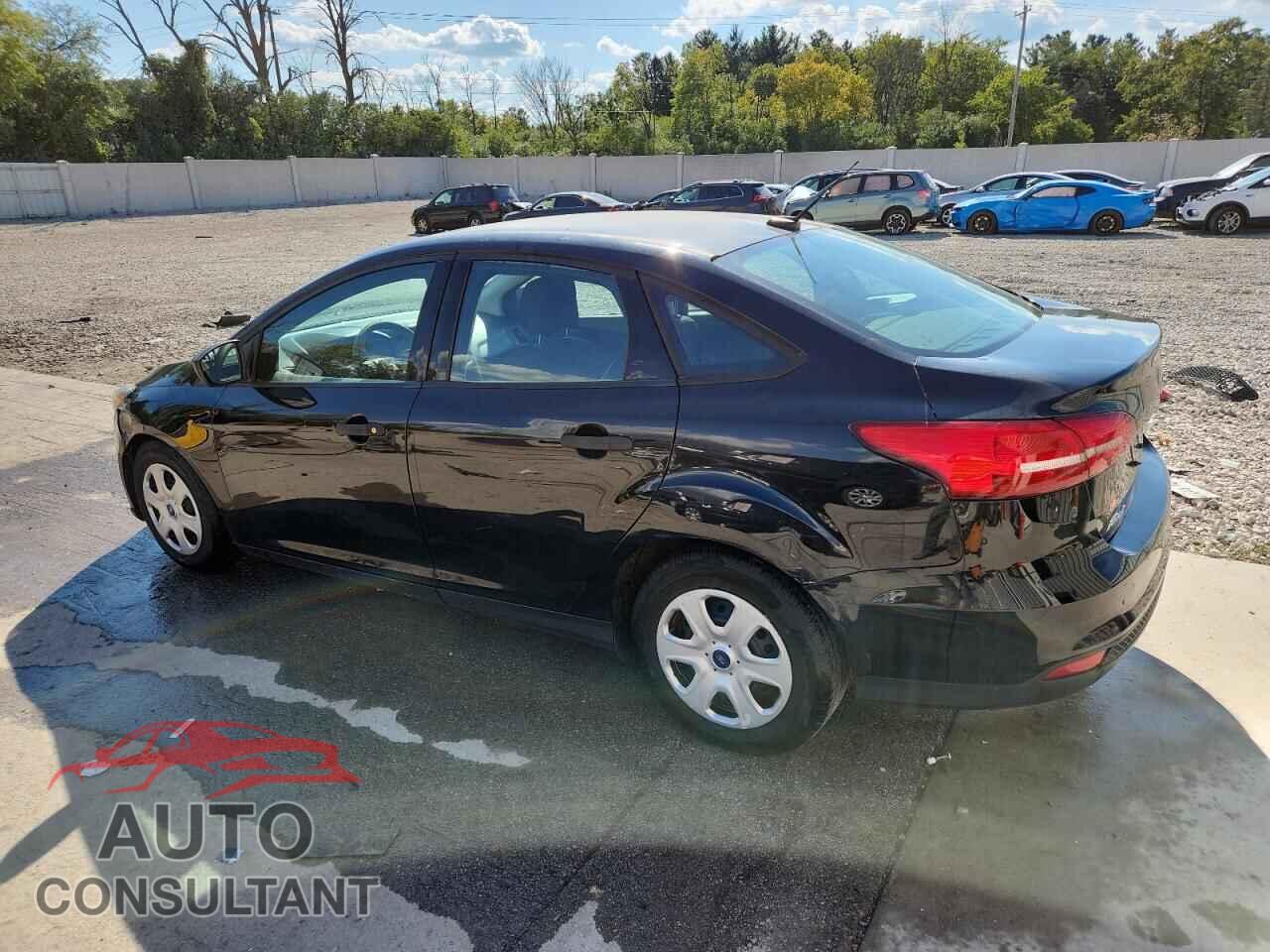 FORD FOCUS 2017 - 1FADP3E27HL335152