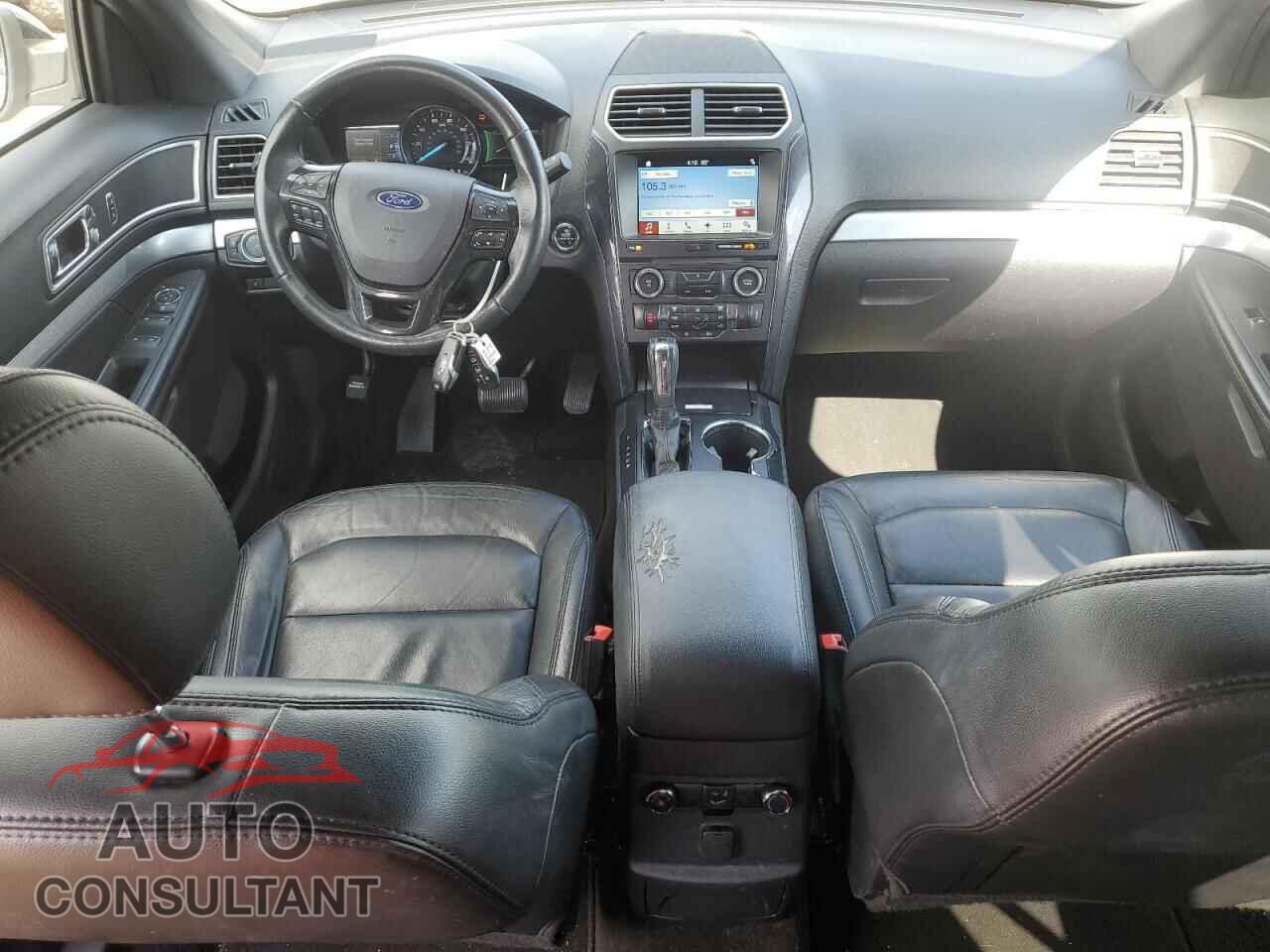 FORD EXPLORER 2017 - 1FM5K7D84HGD54501