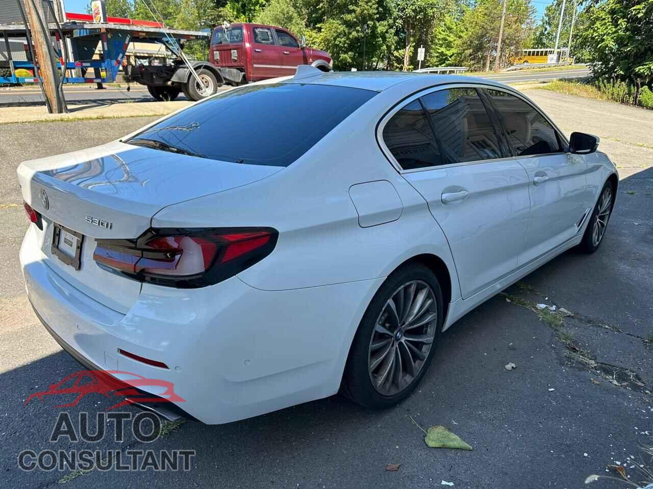 BMW 5 SERIES 2021 - WBA13BJ03MCF03743