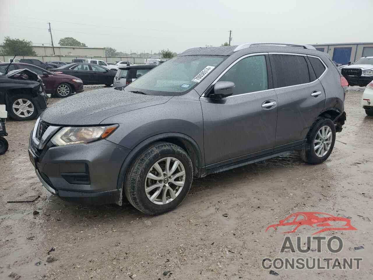 NISSAN ROGUE 2017 - KNMAT2MT1HP616742