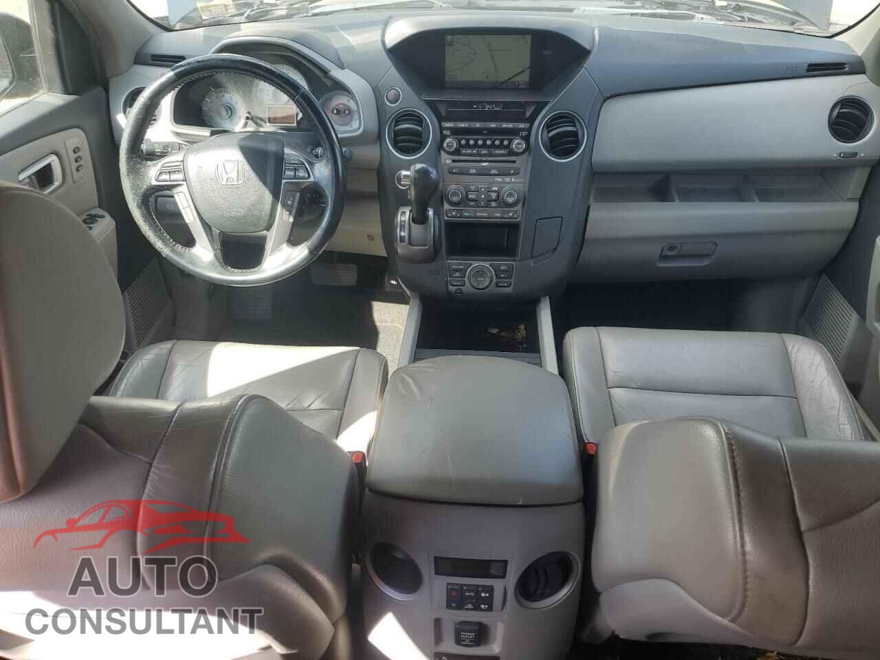 HONDA PILOT 2012 - 5FNYF4H98CB030610