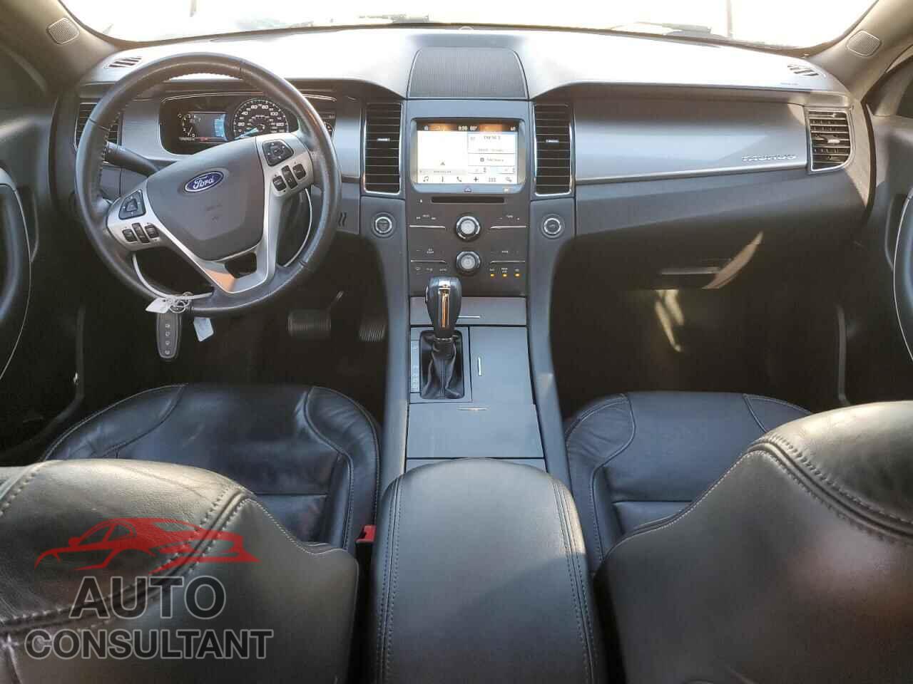 FORD TAURUS 2017 - 1FAHP2E80HG129776