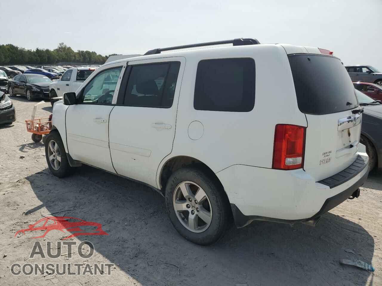 HONDA PILOT 2011 - 5FNYF3H44BB049345