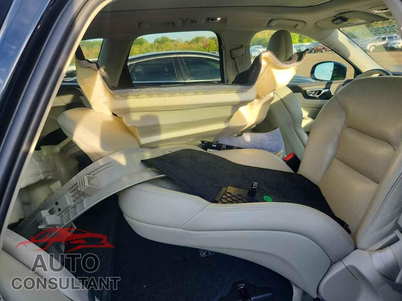 VOLVO XC60 2019 - LYVA22RK2KB215657