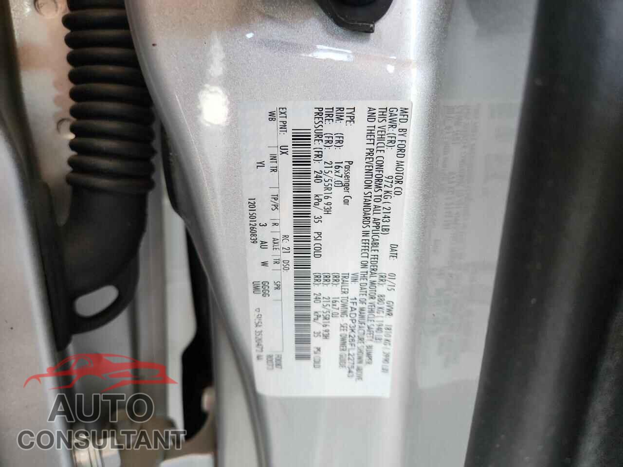 FORD FOCUS 2015 - 1FADP3K26FL227543