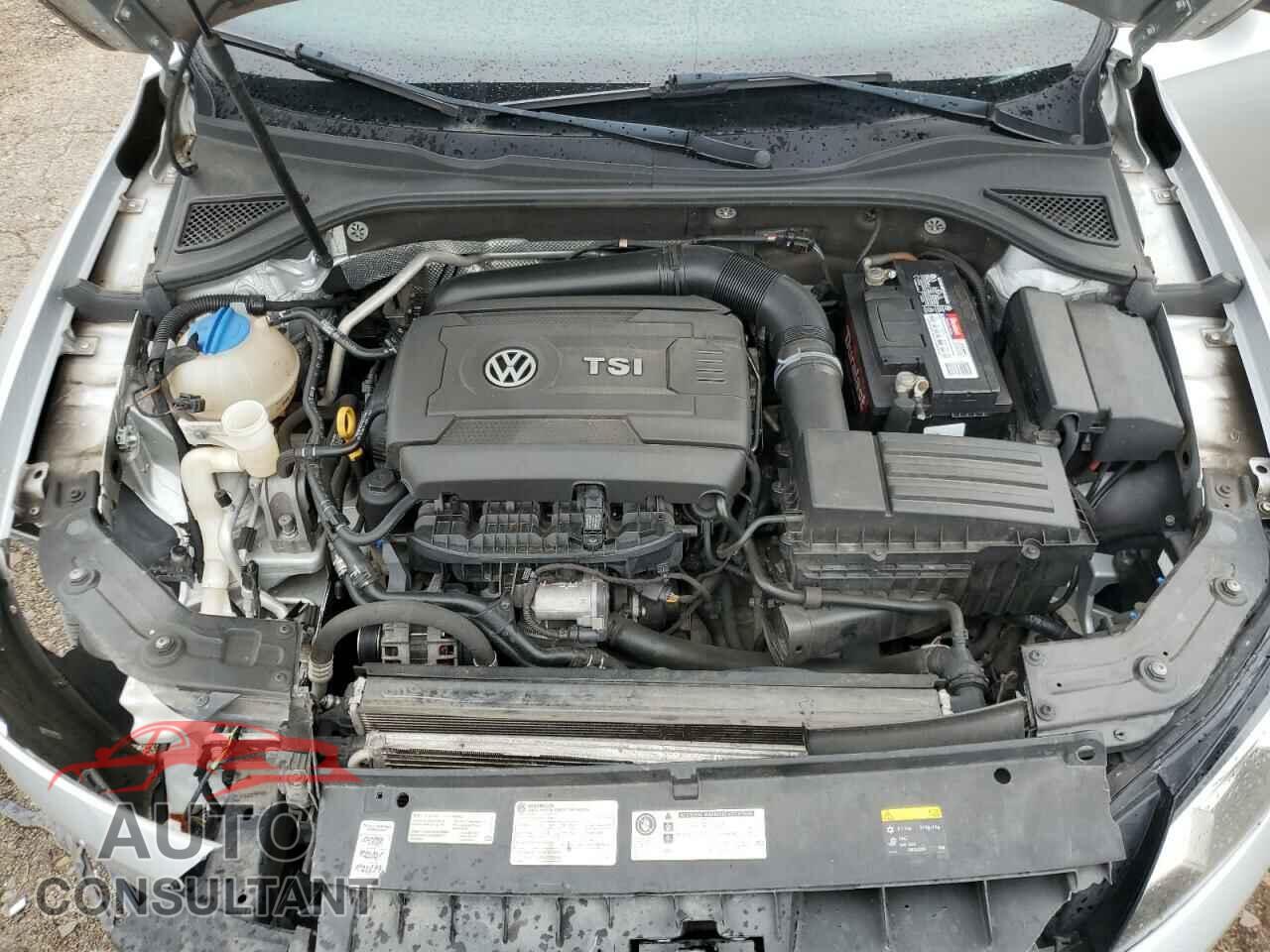 VOLKSWAGEN PASSAT 2015 - 1VWAS7A33FC080351