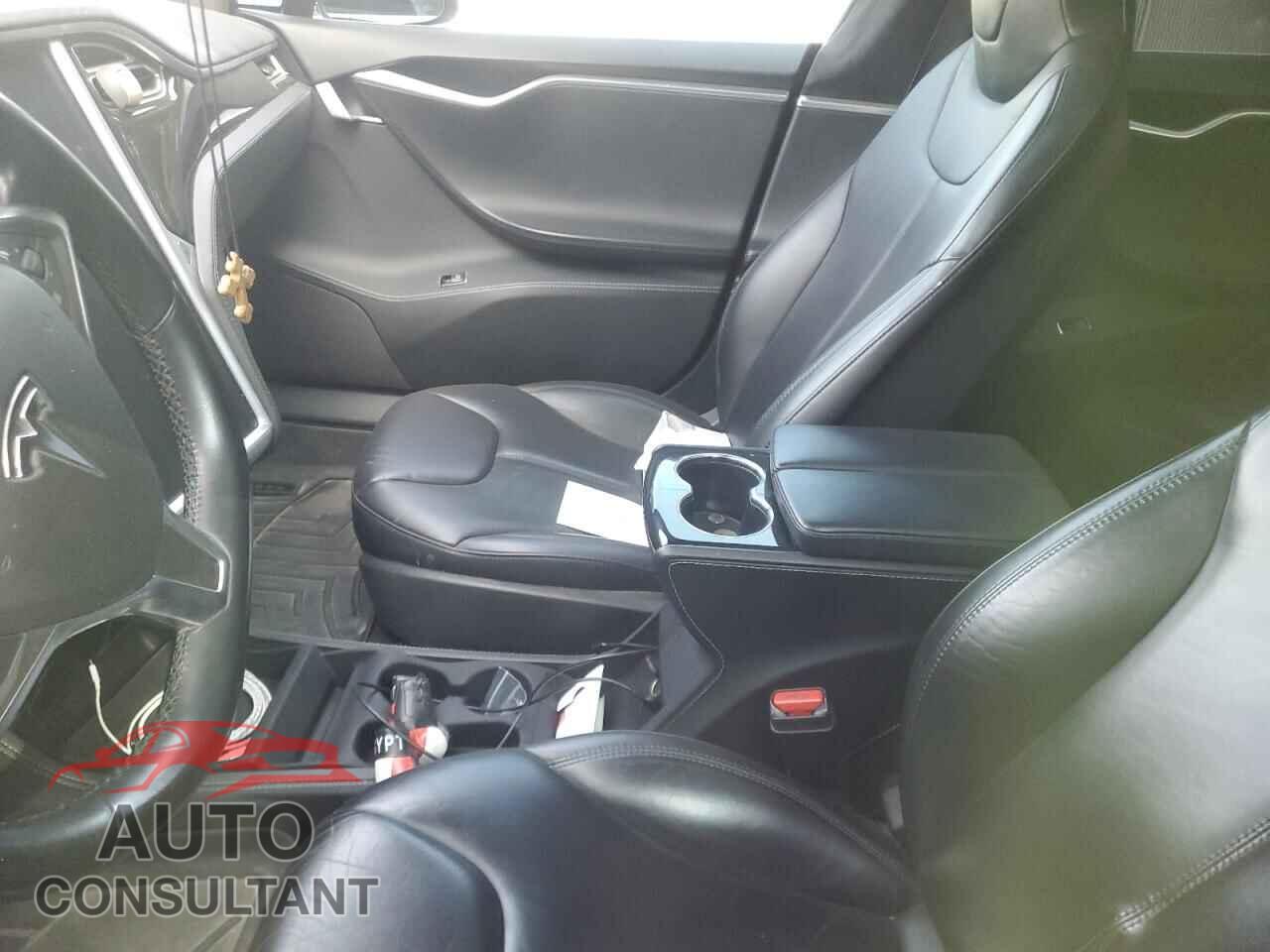 TESLA MODEL S 2015 - 5YJSA1H44FF082098