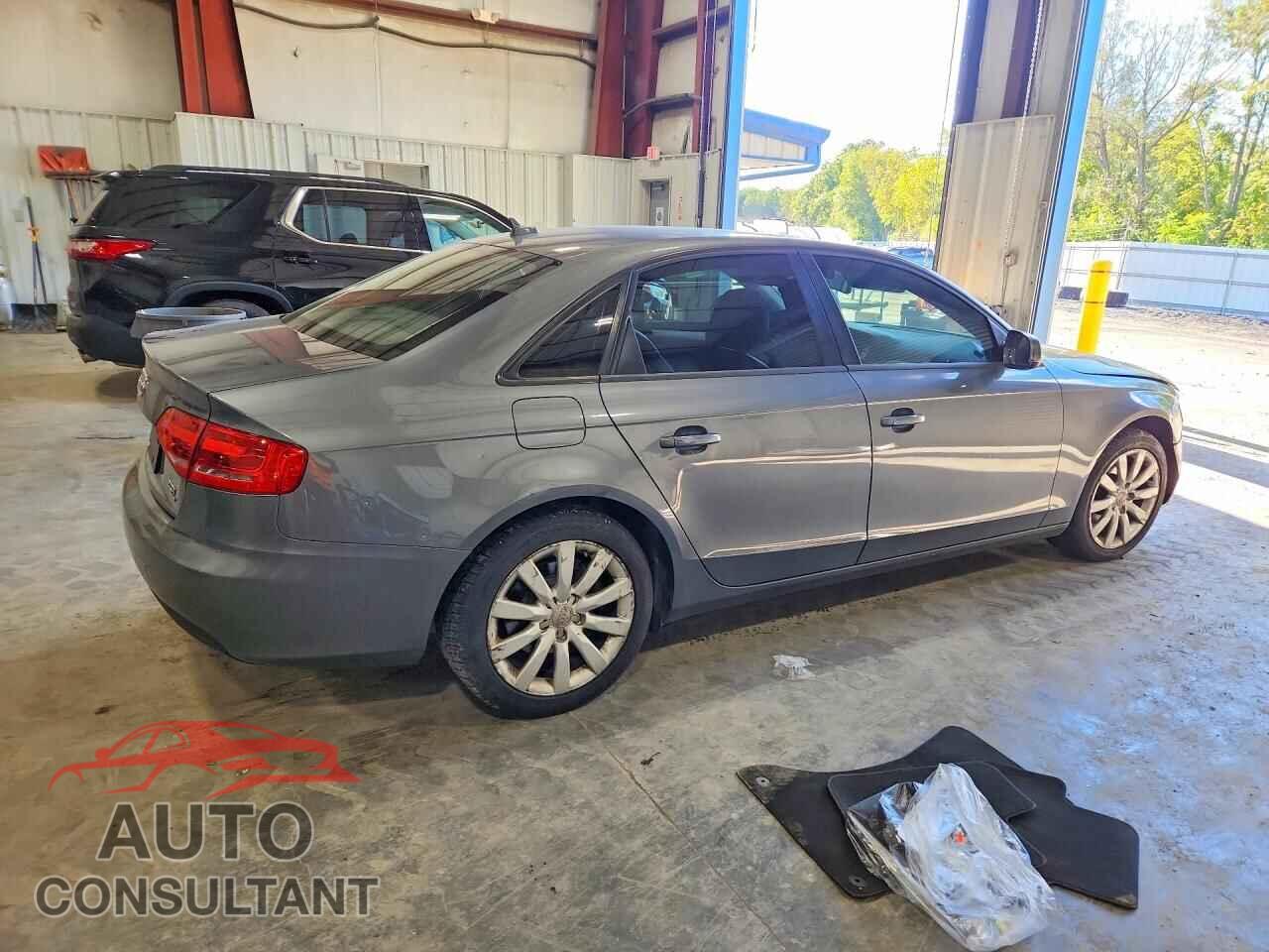 AUDI A4 2012 - WAUBFAFL0CN010868