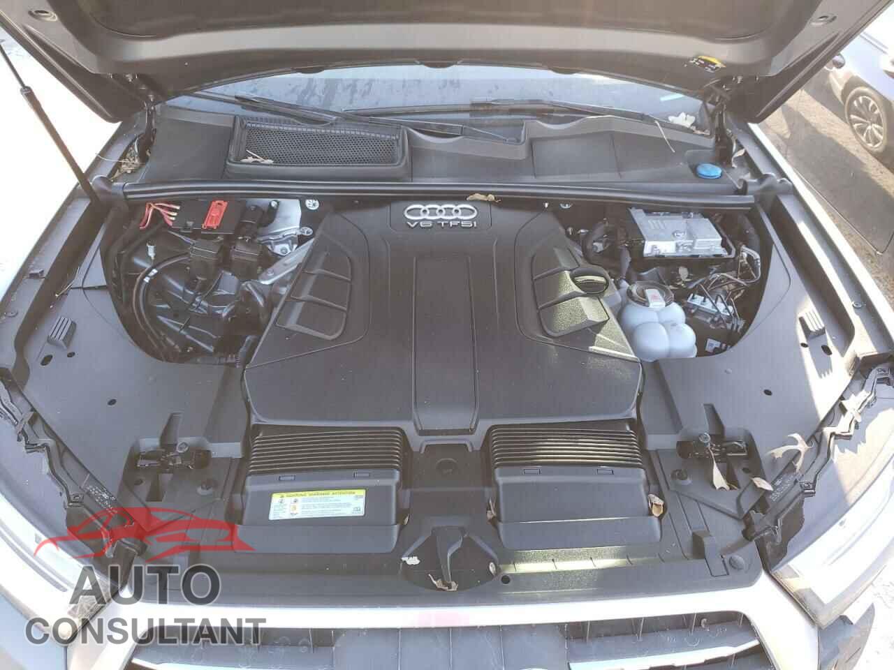 AUDI Q7 2018 - WA1AAAF79JD016150