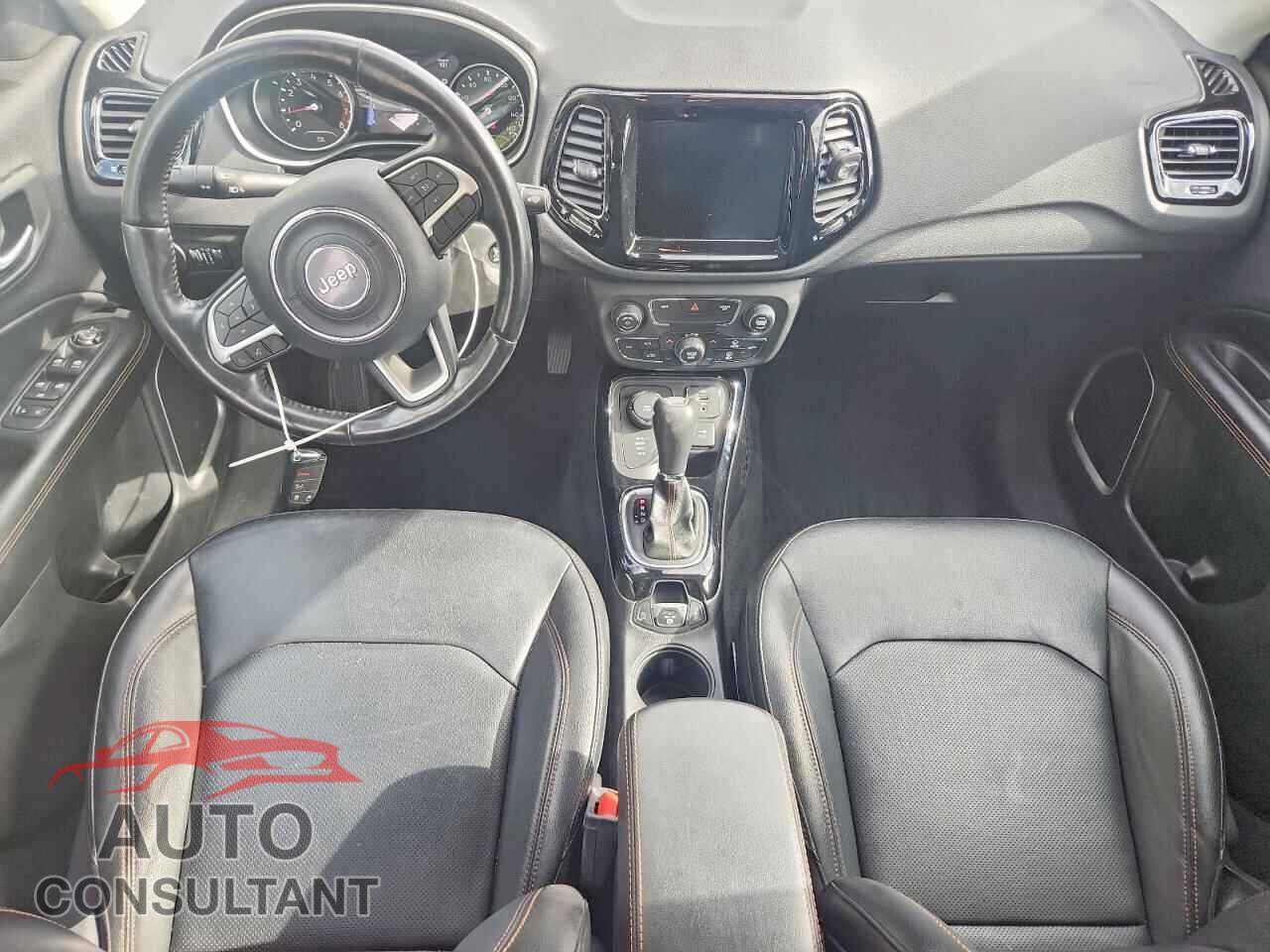 JEEP COMPASS 2020 - 3C4NJDCB0LT146865