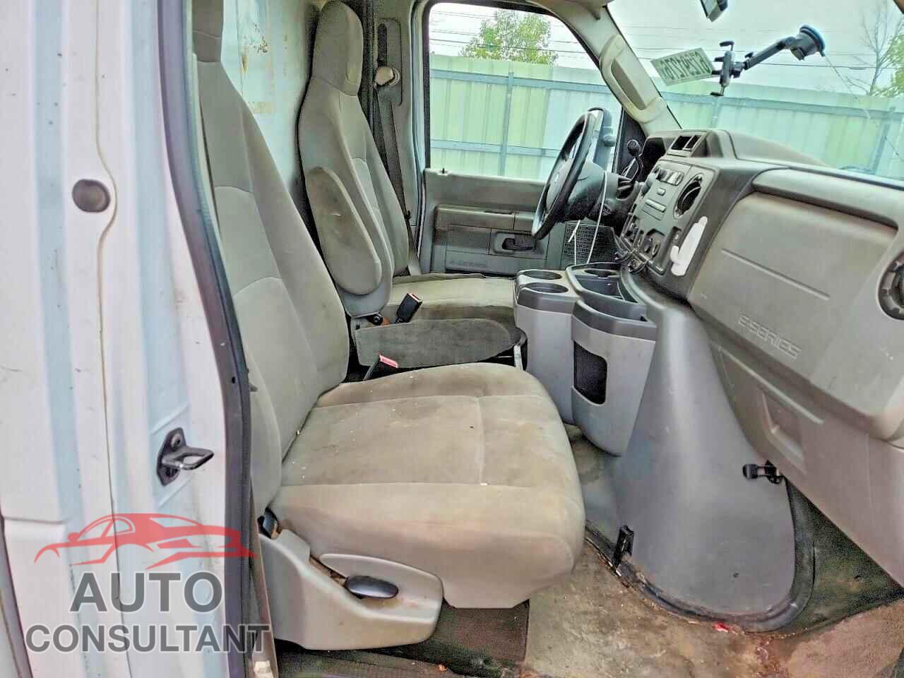 FORD ECONOLINE 2013 - 1FDWE3FL0DDB11236