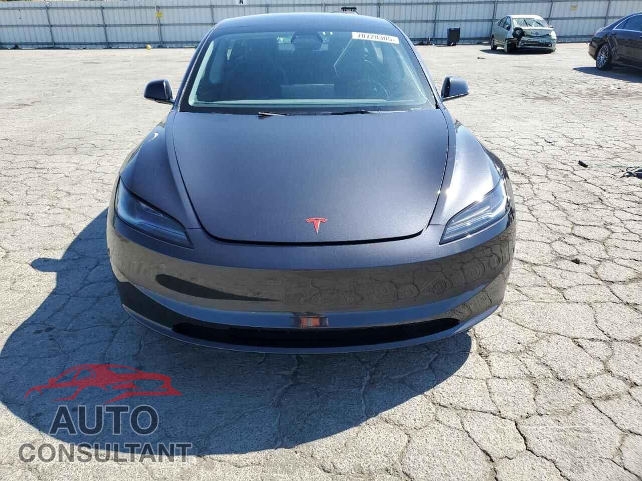 TESLA MODEL 3 2025 - 5YJ3E1EA4SF937105