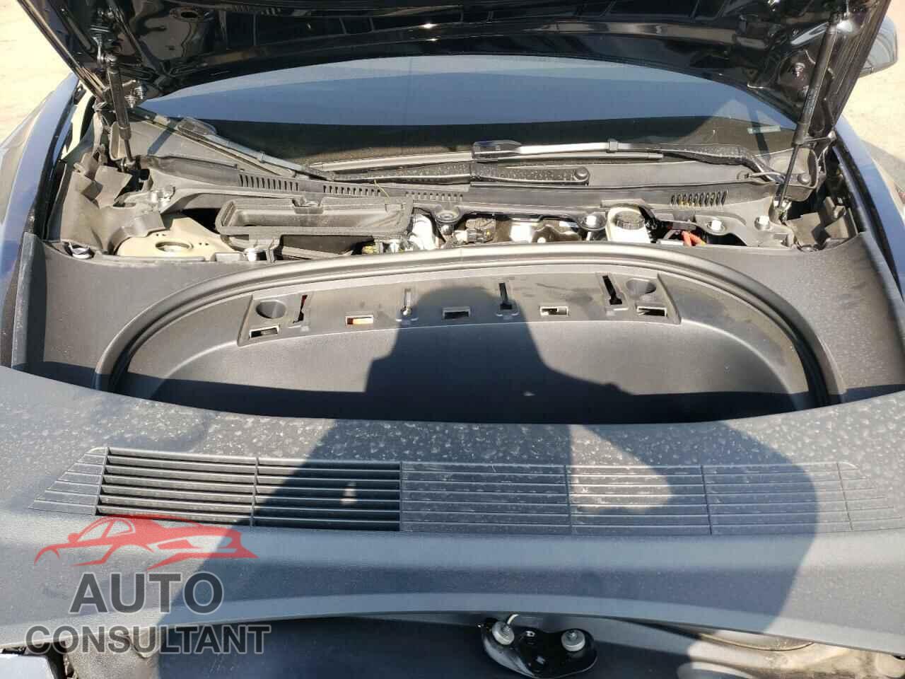 TESLA MODEL 3 2024 - 5YJ3E1EA8RF726578