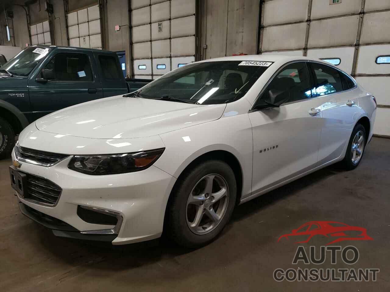 CHEVROLET MALIBU 2017 - 1G1ZB5ST6HF164831