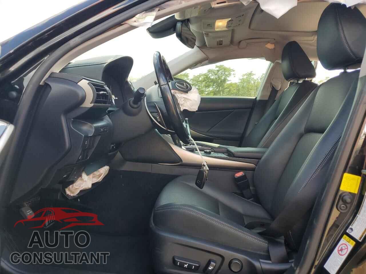 LEXUS IS 2017 - JTHCM1D29H5017623