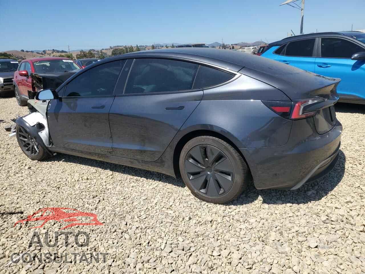 TESLA MODEL 3 2025 - 5YJ3E1EA2SF934333