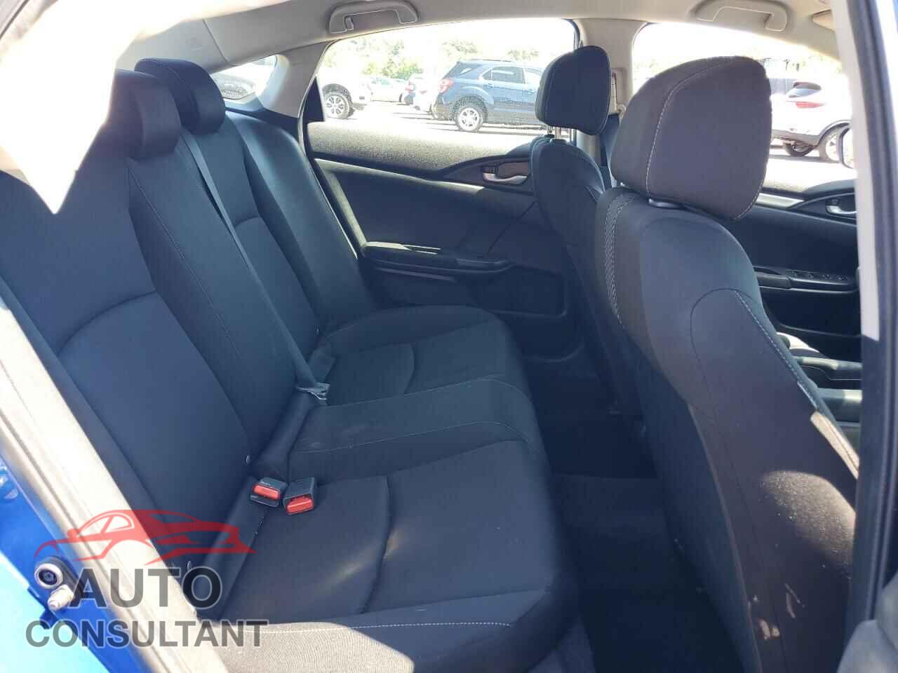 HONDA CIVIC 2017 - 2HGFC2F52HH557548